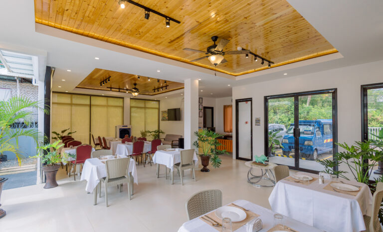 beautiful dining room